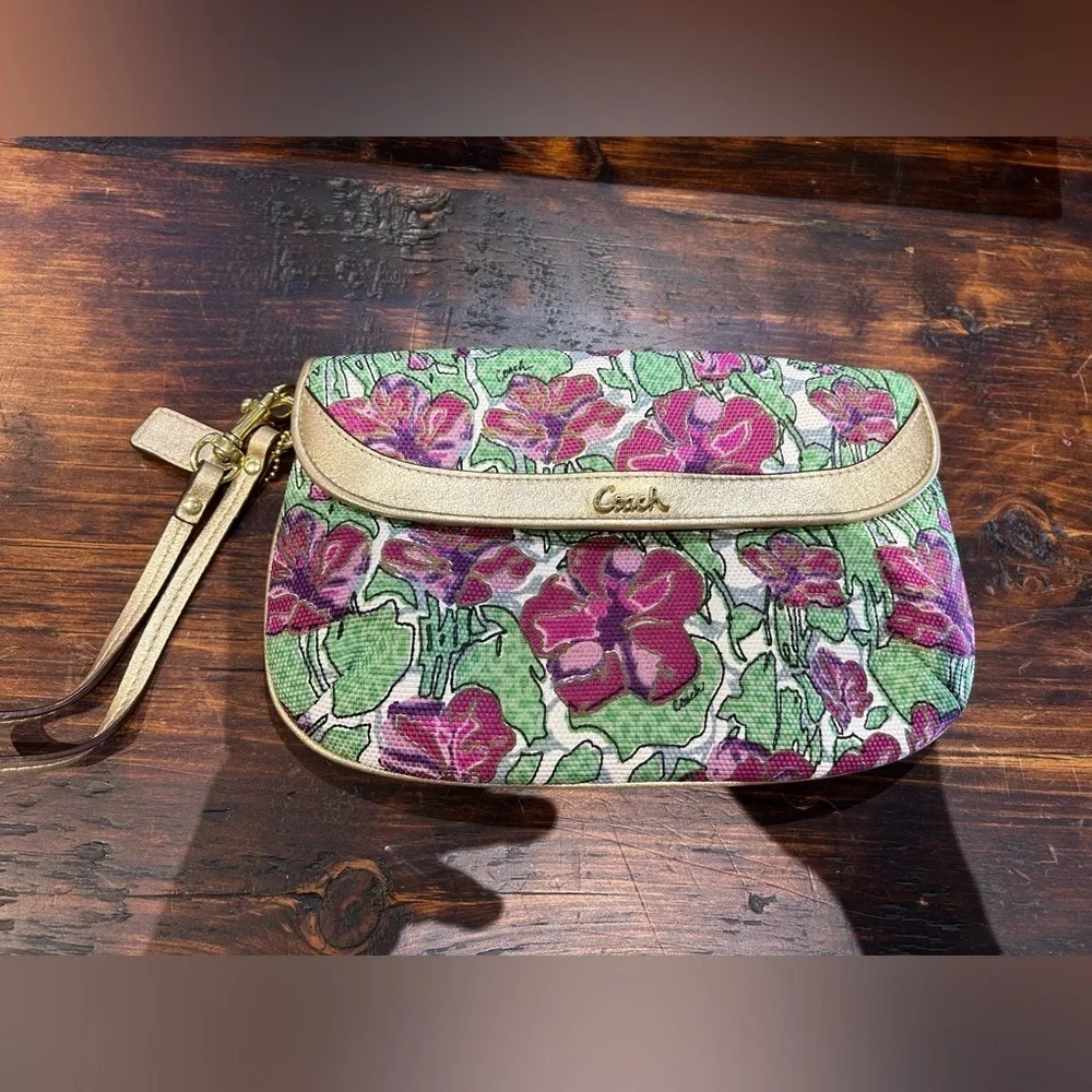 VTG Coach Ashley Iris FLORAL CANVAS WRISTLET BAG PURSE Gold Leather PINK GREEN